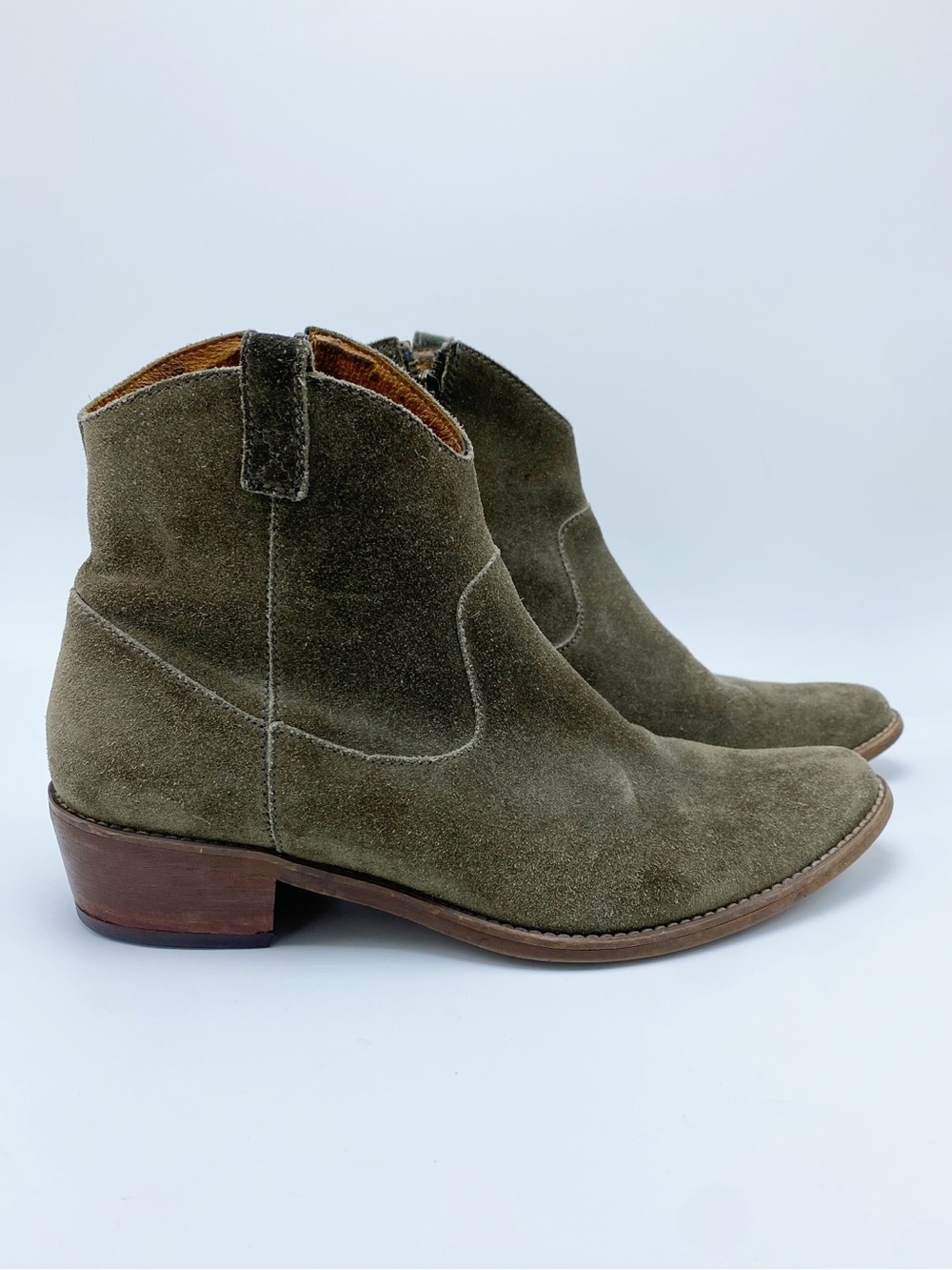 Madewell size 8 Olive Green Suede Ankle Booties